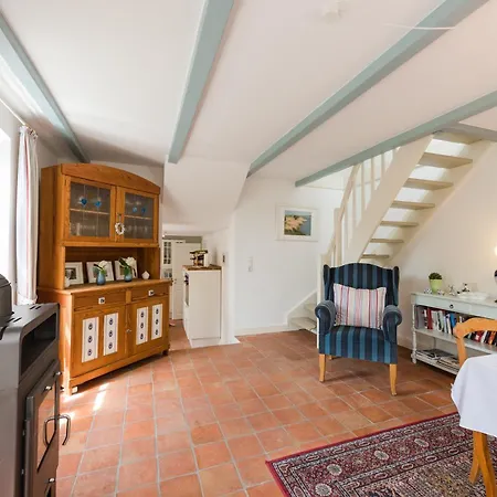 Holiday home Deichhaus Am Greetsieler Hafen 