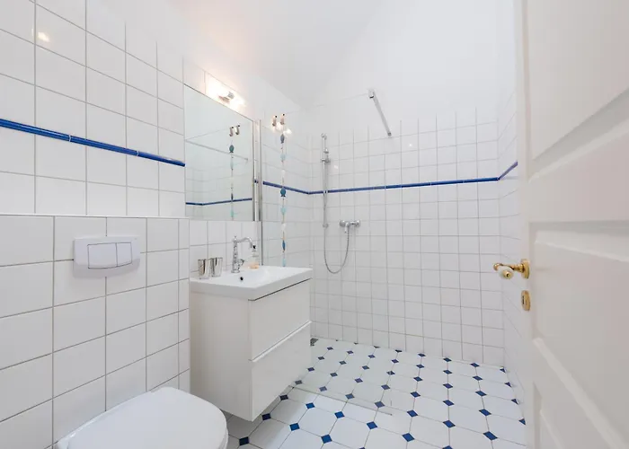 Deichhaus Am Greetsieler Hafen 